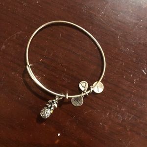 alex and ani pineapple bracelet